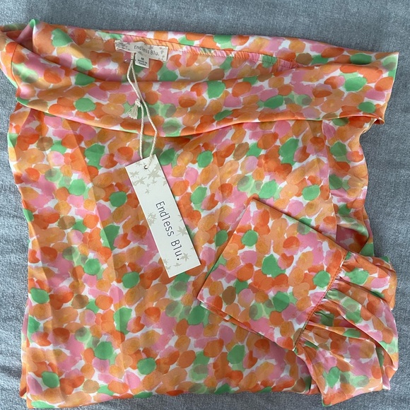 BLOUSE | MEDIUM - Picture 2 of 12